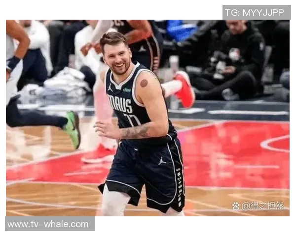 东契奇首秀表现出色15投7中三分球4记斩获25分7篮板4助攻