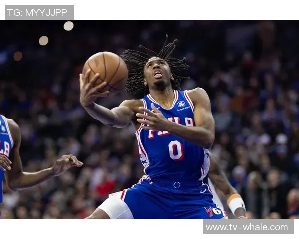 马克西表现出色15投9中轻松砍下22分3篮板8助攻2抢断1盖帽助球队获胜 马克西表现出色15投9中轻松砍下22分3篮板8助攻2抢断1盖帽助球队获胜