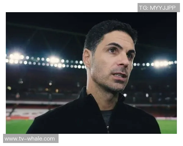 恭喜若日尼奥荣膺2025赛季巴甲最佳后腰奖项分享领奖瞬间 恭喜若日尼奥荣膺2025赛季巴甲最佳后腰奖项分享领奖瞬间